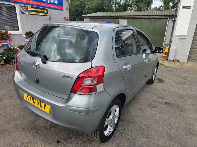 2010 Toyota Yaris 1.33 VVT-i TR 5dr MMT [6]